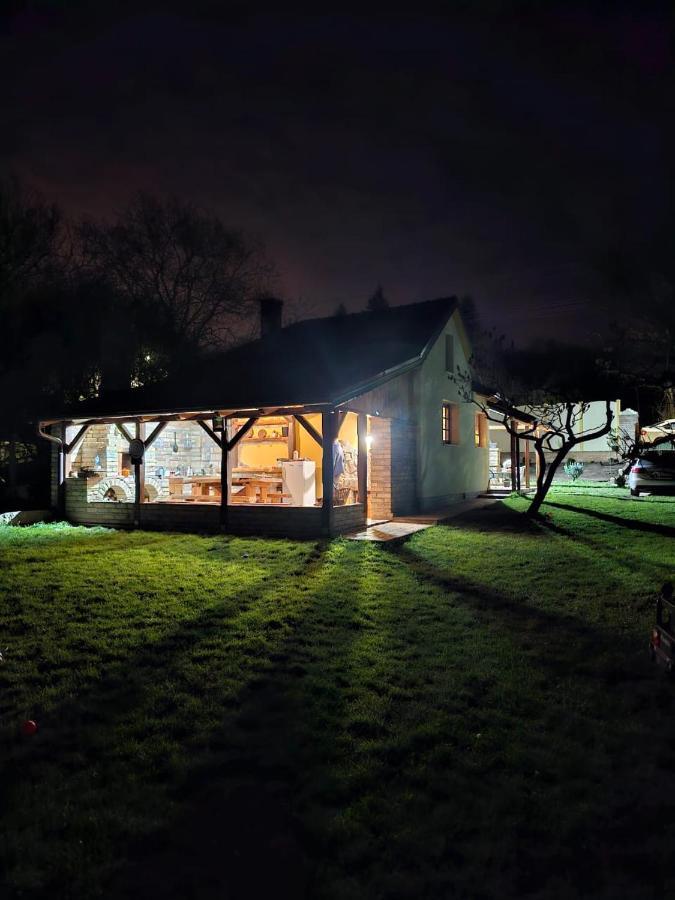 Villa Fruska House à Besenovacki Prnjavor Extérieur photo